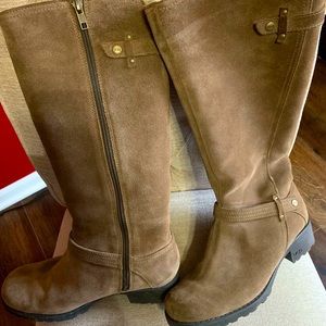 Ugg shearling and suede boots